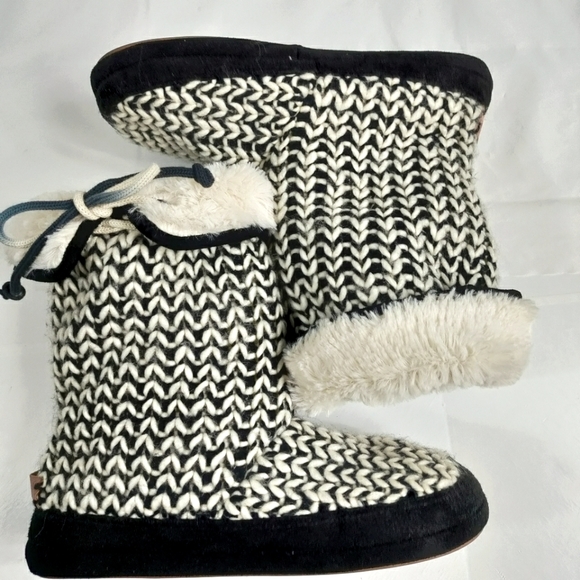 Mad Love Big Loop Knit Faux Fur Lined Rubber Outsole Boot Slippers Women's 11/12 - Picture 5 of 10